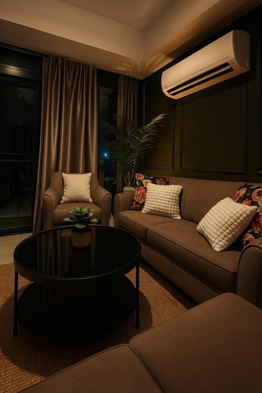 Cozy & Minimal Stay I Stylish, Bright & Central Apartment in Makati