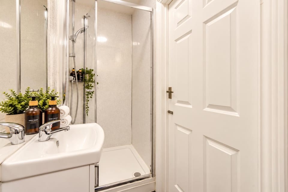 The Castletown Collection West Kensington Studios & 1-Bed Apartments Near Tube Apartment in City of Westminster