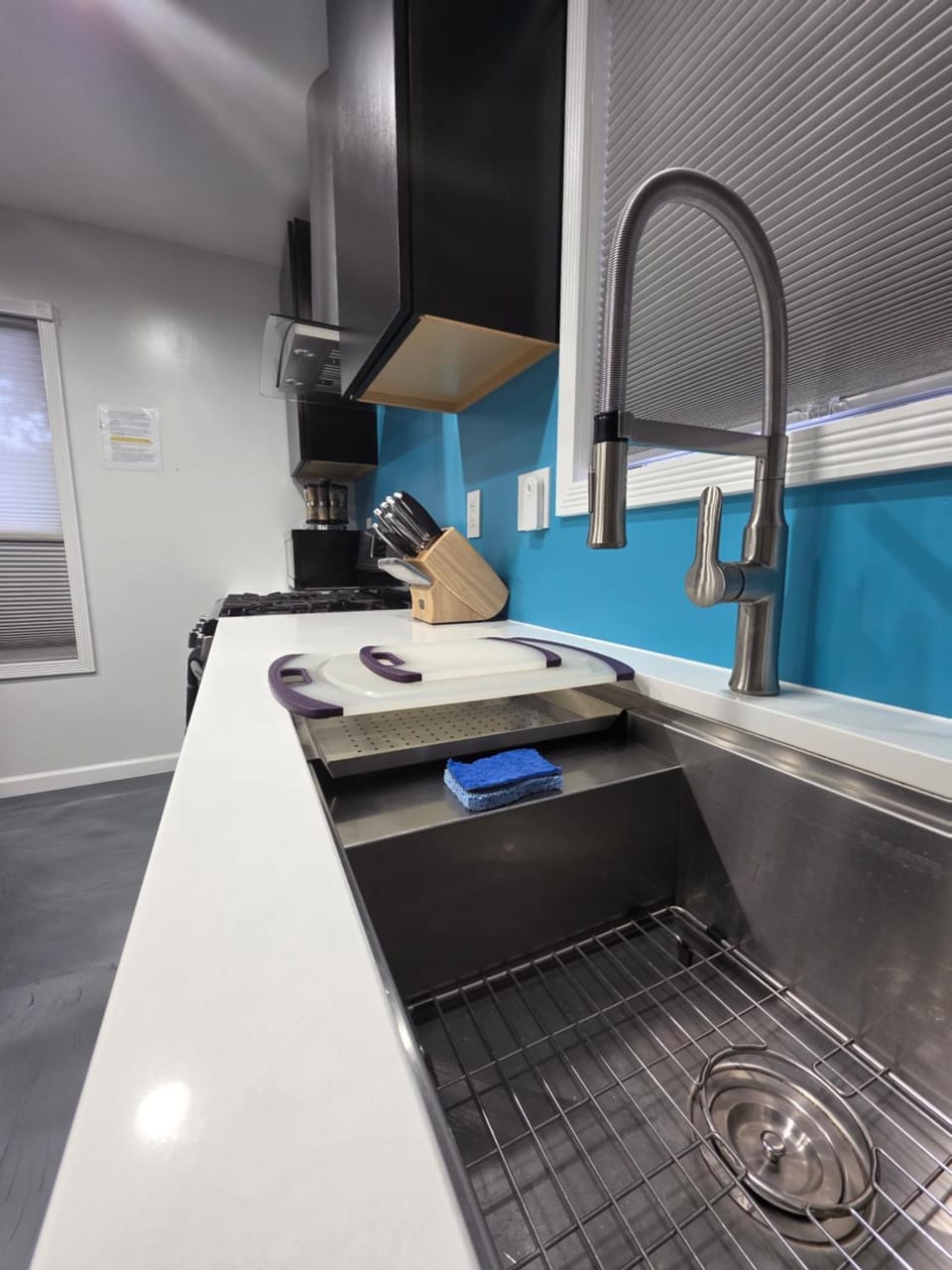 Modern Retro 2BR Condo Apartment in High Point