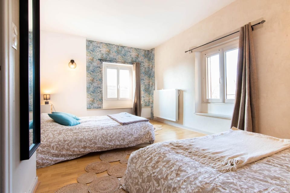 Living room, Bedroom
