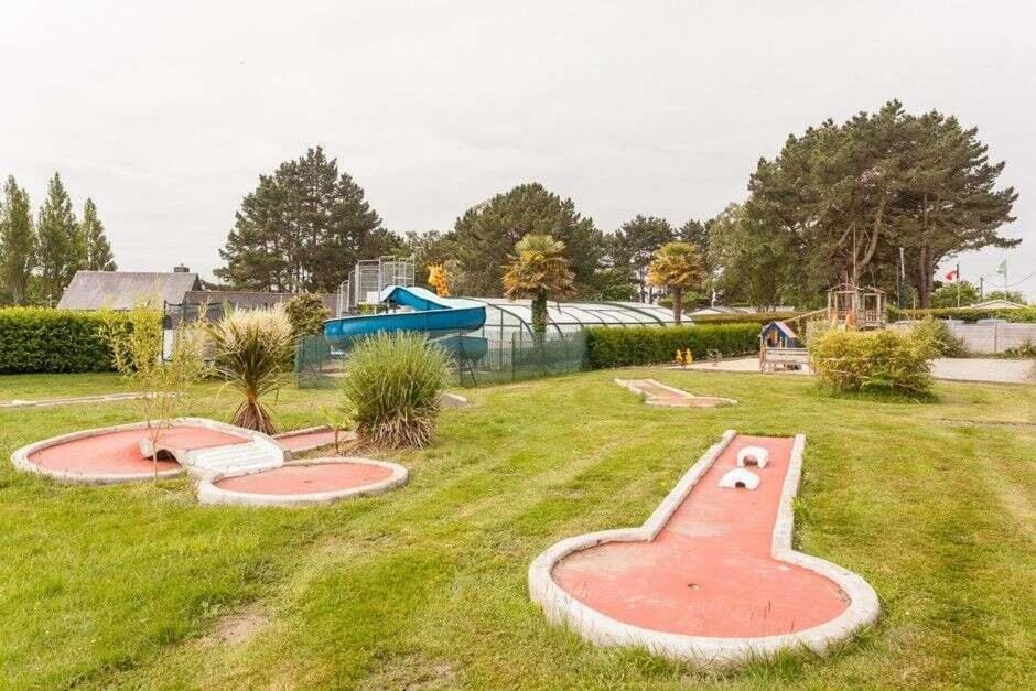 Camping Paradis les Capucines Campground/ 
RV Resort in Finistere