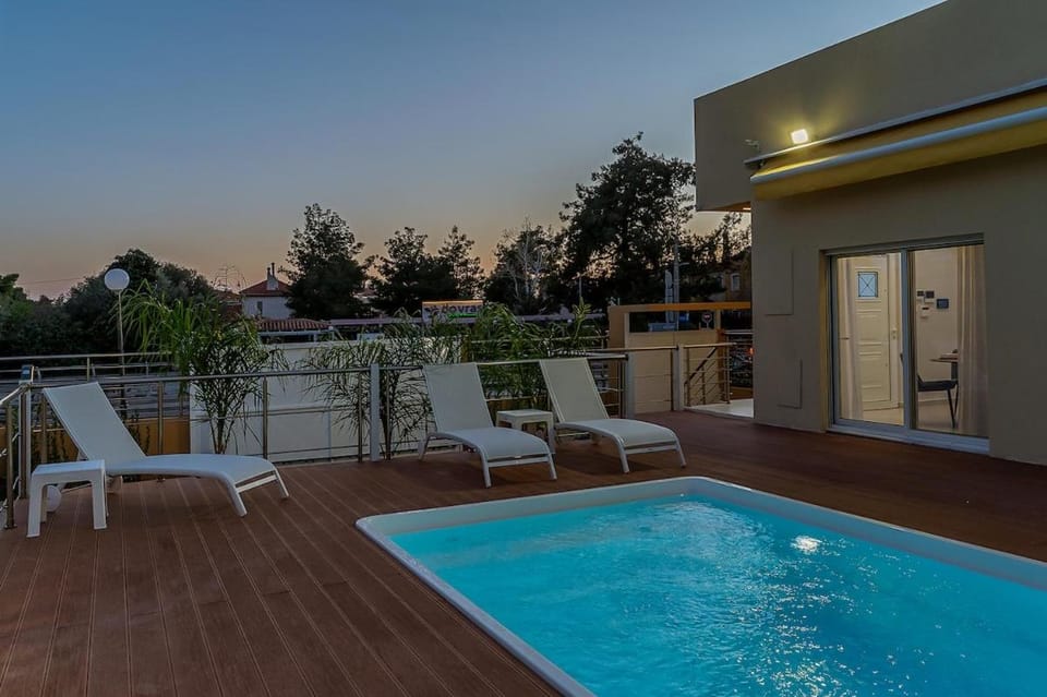 Balcony/Terrace, Pool view, sunbed