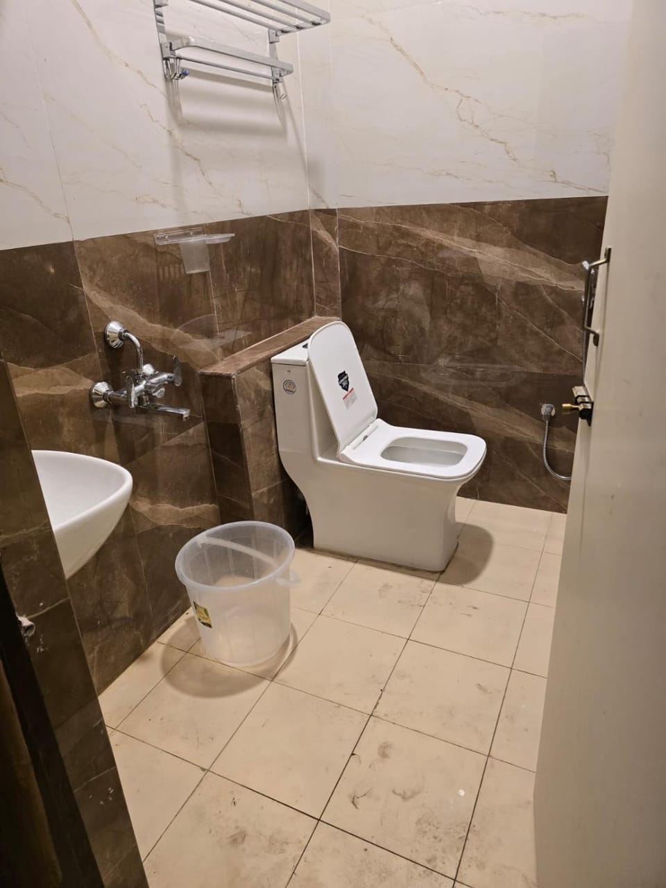 Hotel GT Aathika Palace, Parrys Hotel in Chennai