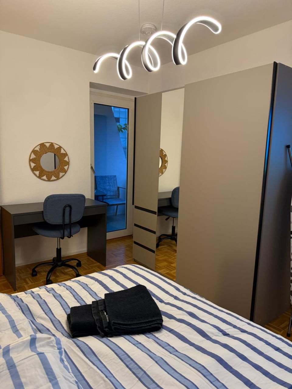Helle 2-Zimmer-Wohnung mit modernem Design Apartment in Mönchengladbach