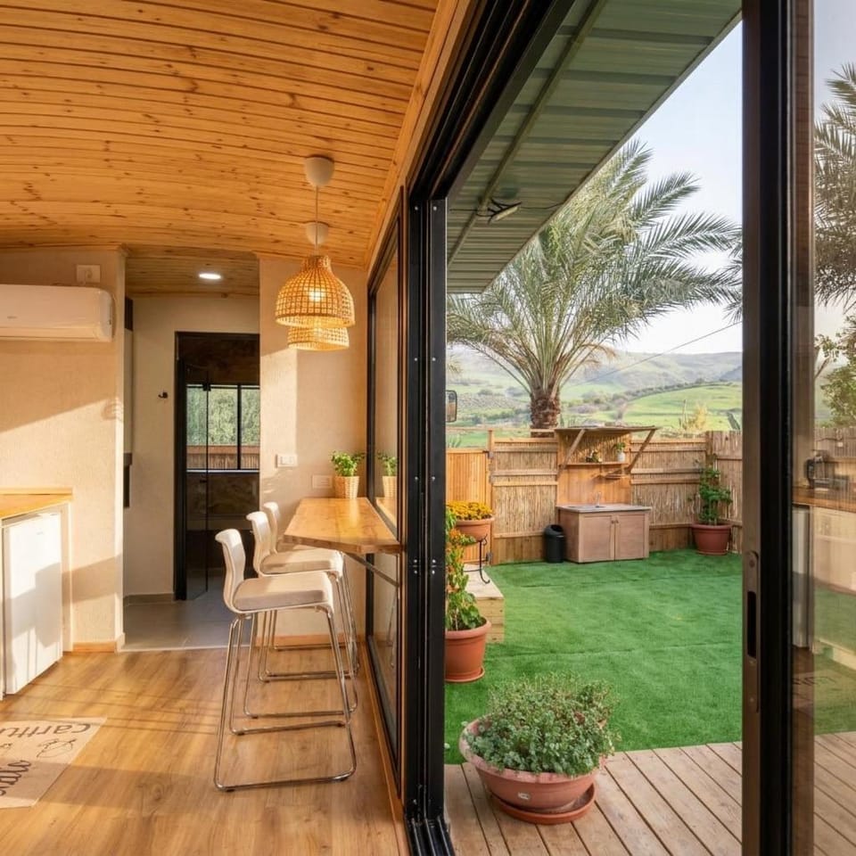 תחנת גן עדן - Paradise Station Apartment in North District