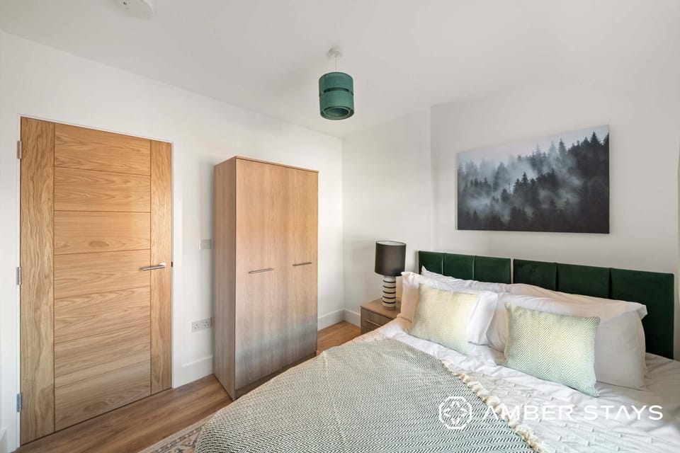 Spacious 2 Bed Apartment in Gloucester by Amber Stays - Perfect for Business & Contractors, Sleeps 4! Apartment in Gloucester