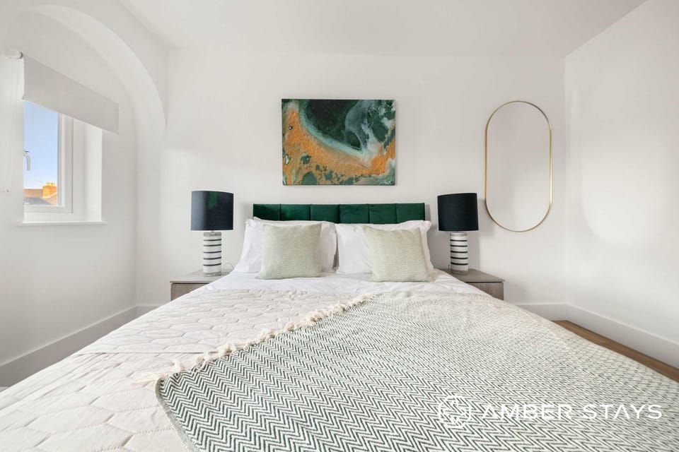 Spacious 2 Bed Apartment in Gloucester by Amber Stays - Perfect for Business & Contractors, Sleeps 4! Apartment in Gloucester