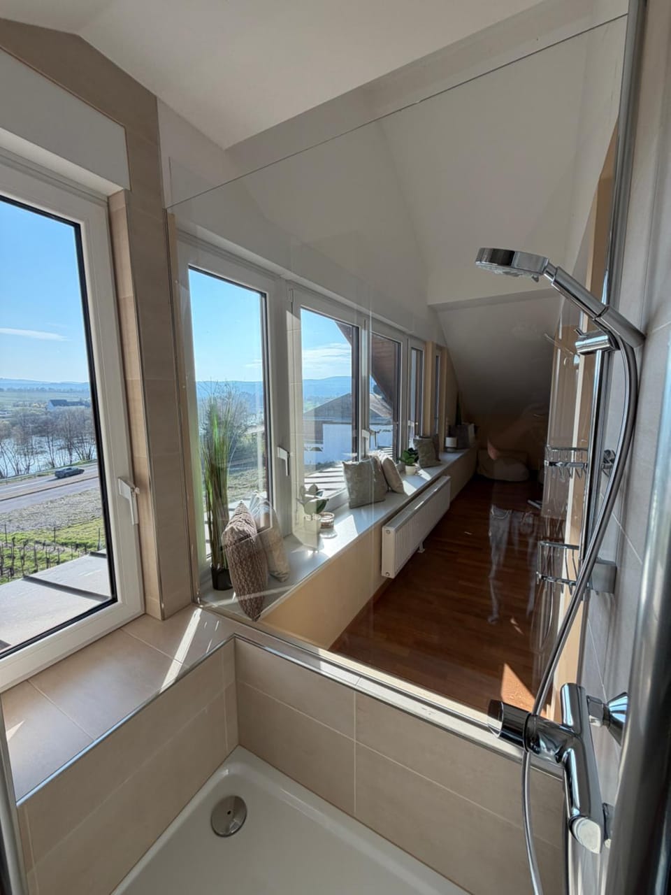 Shower, View (from property/room)