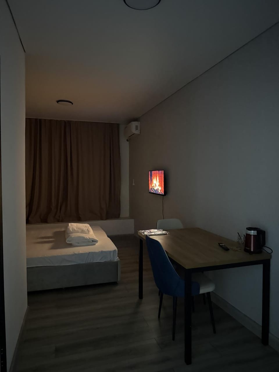 IZI HOTEL on Zhandosova Hotel in Almaty