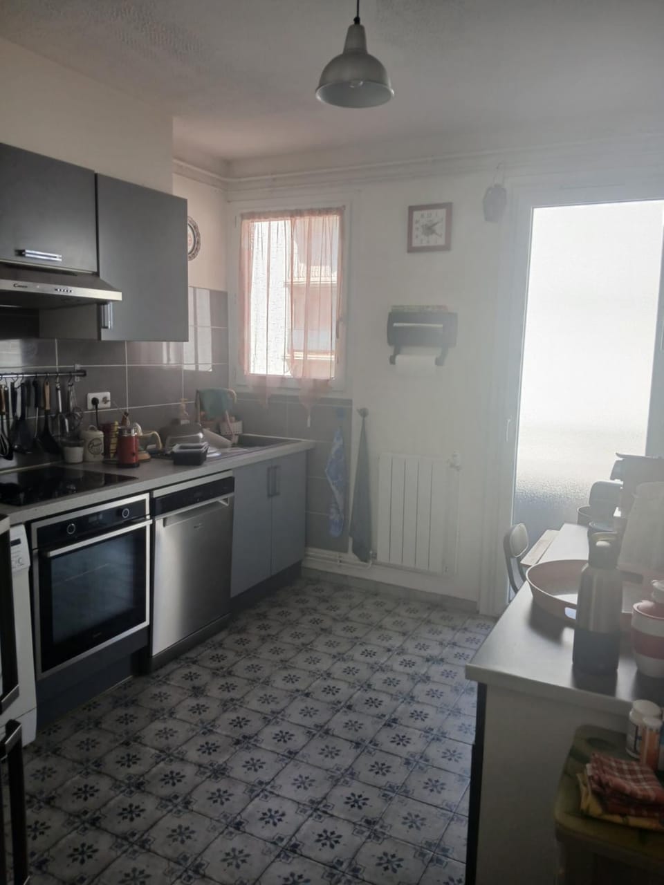 Dining area, dishwasher, oven, stove