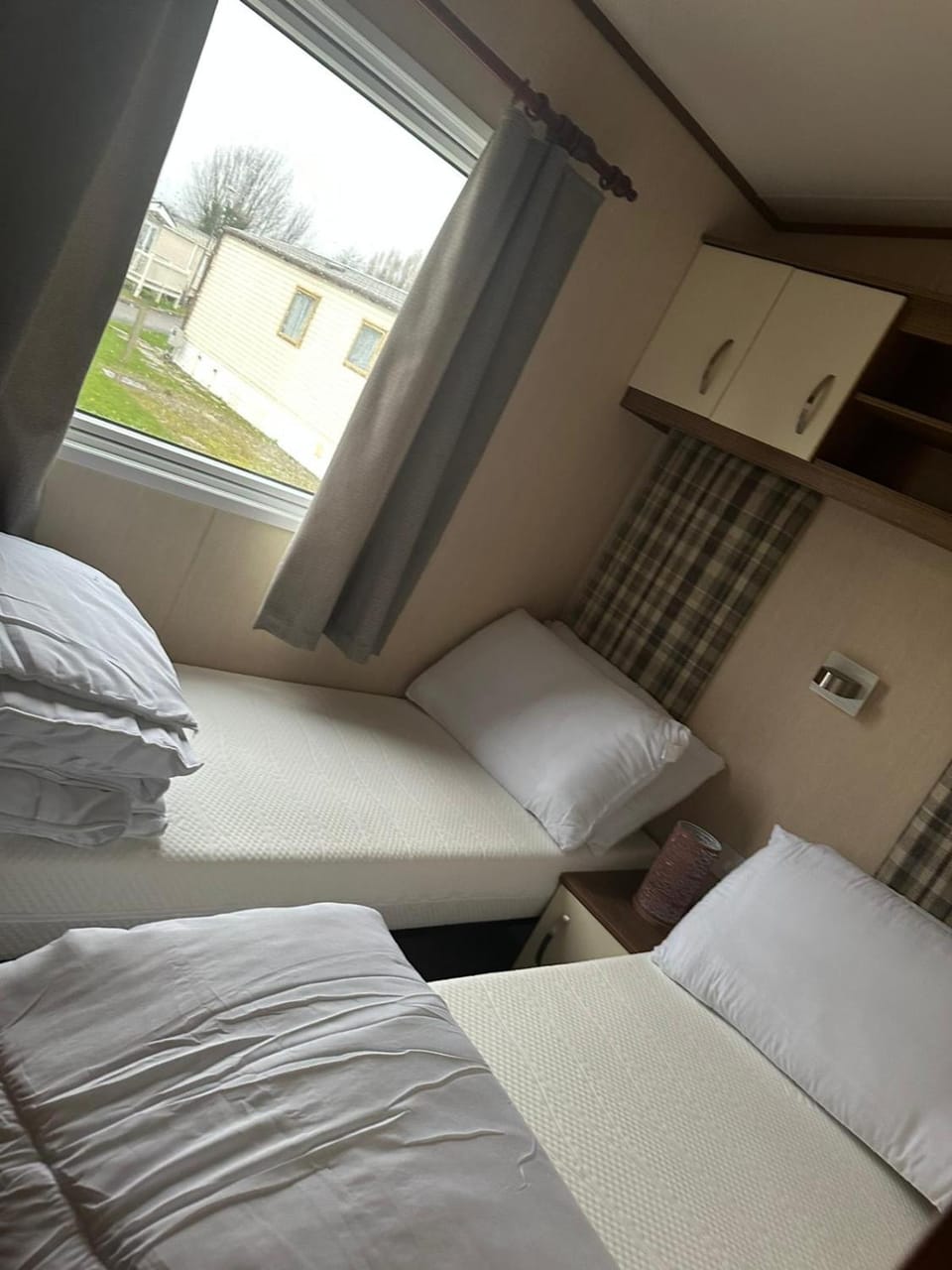 The sunny Kingsley holiday home Campground/ 
RV Resort in Porthcawl