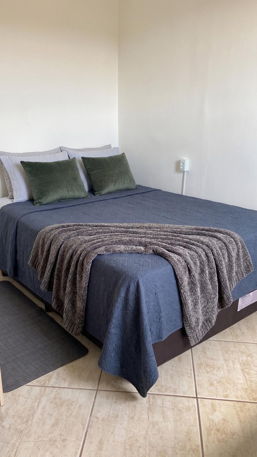 Bed, TV and multimedia, Bedroom, furniture