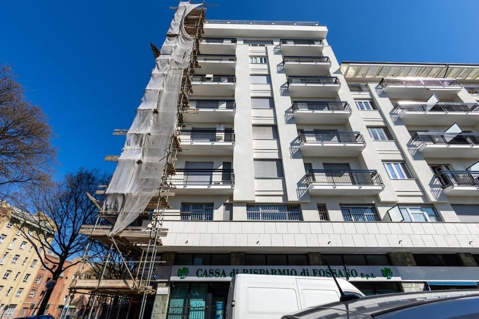 Casa Marina Trilocale panoramico vicino Metro Apartment in Turin