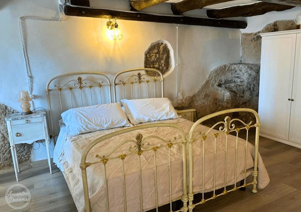 Bed, Bedroom, wardrobe