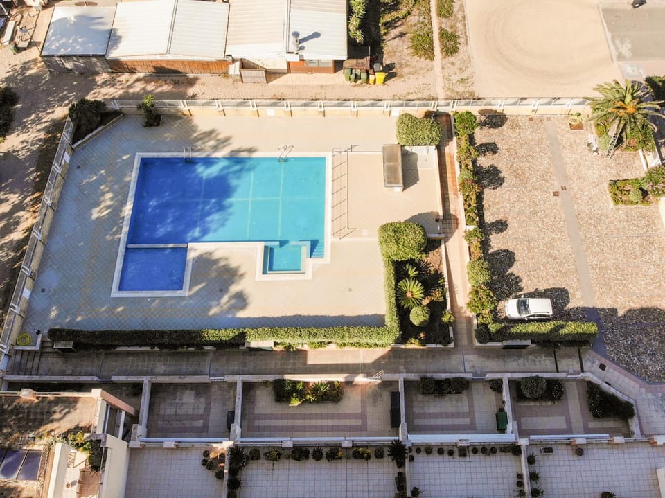 Bird's eye view, Swimming pool