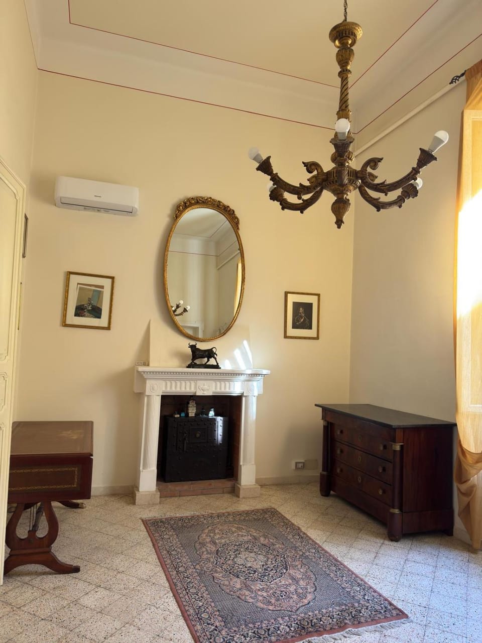 Bedroom, air conditioner