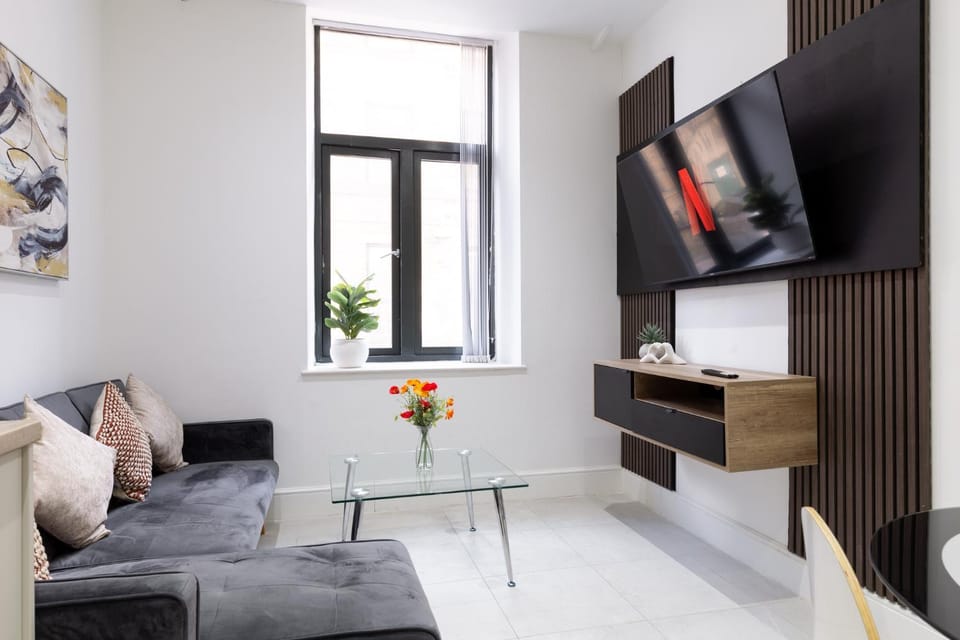 Modern 1-Bed Apartment in City Centre Bradford Apartment in Bradford
