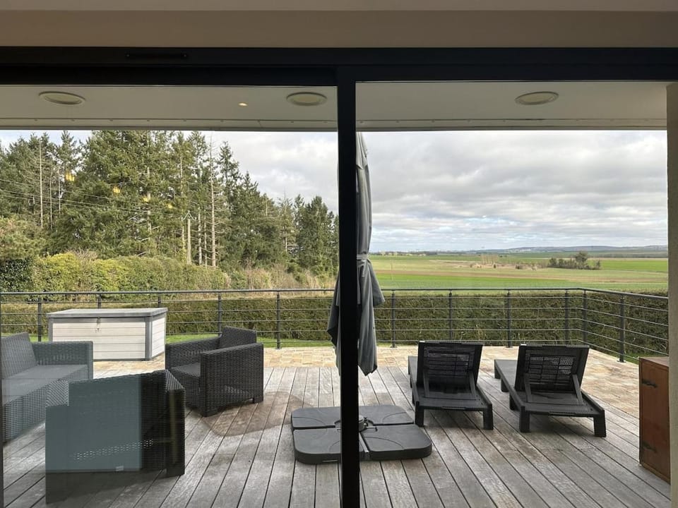 Patio, Day, Natural landscape, Garden, View (from property/room), Balcony/Terrace, Garden view