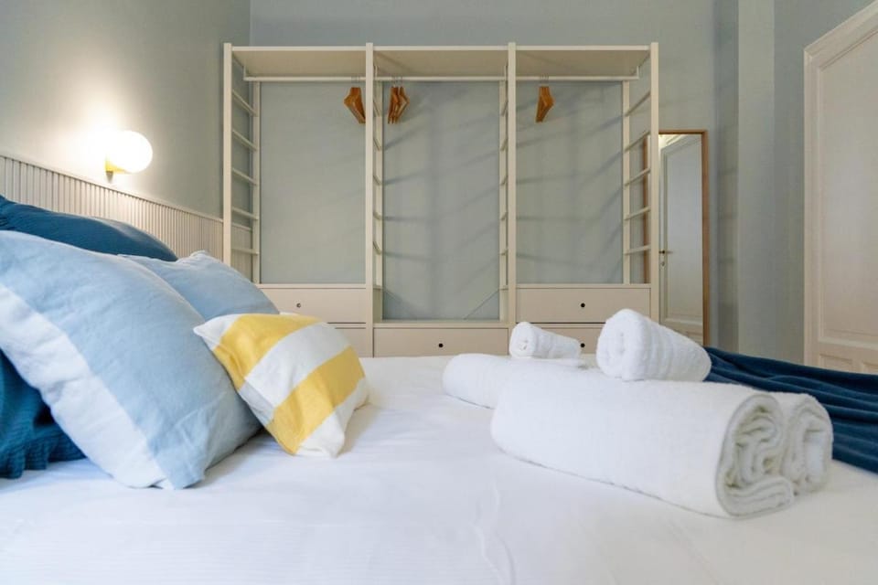 Near Colosseo Spacious Rome Stay in San GIovanni Apartment in Rome