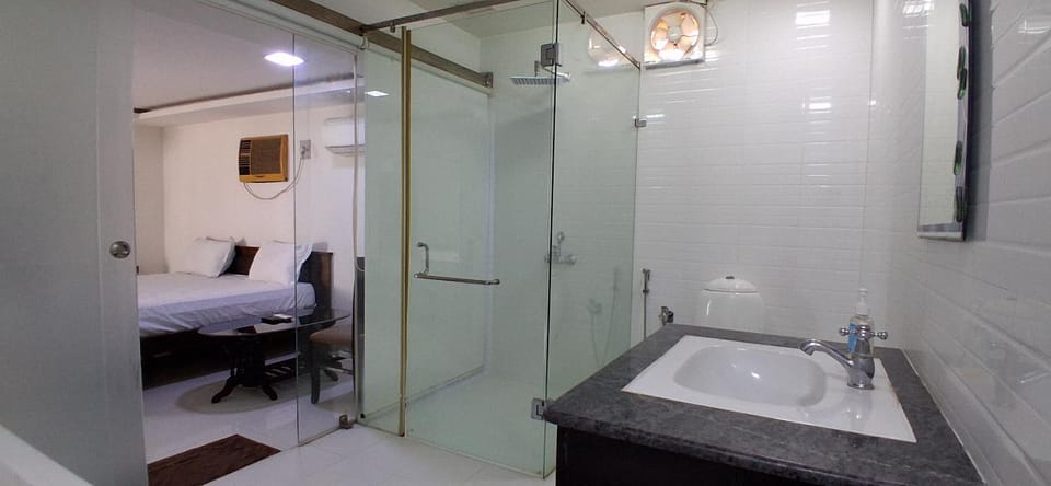 Truffles - Penthouse Terrace Bedroom Bed and Breakfast in Vijayawada