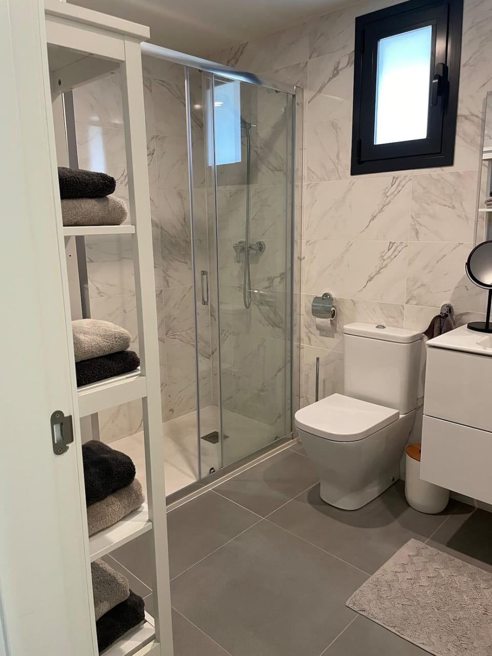 Shower, Bathroom