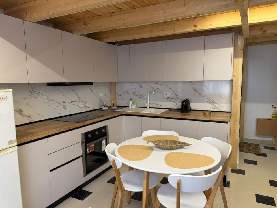 inJoy Apartments Apartment in Tirana