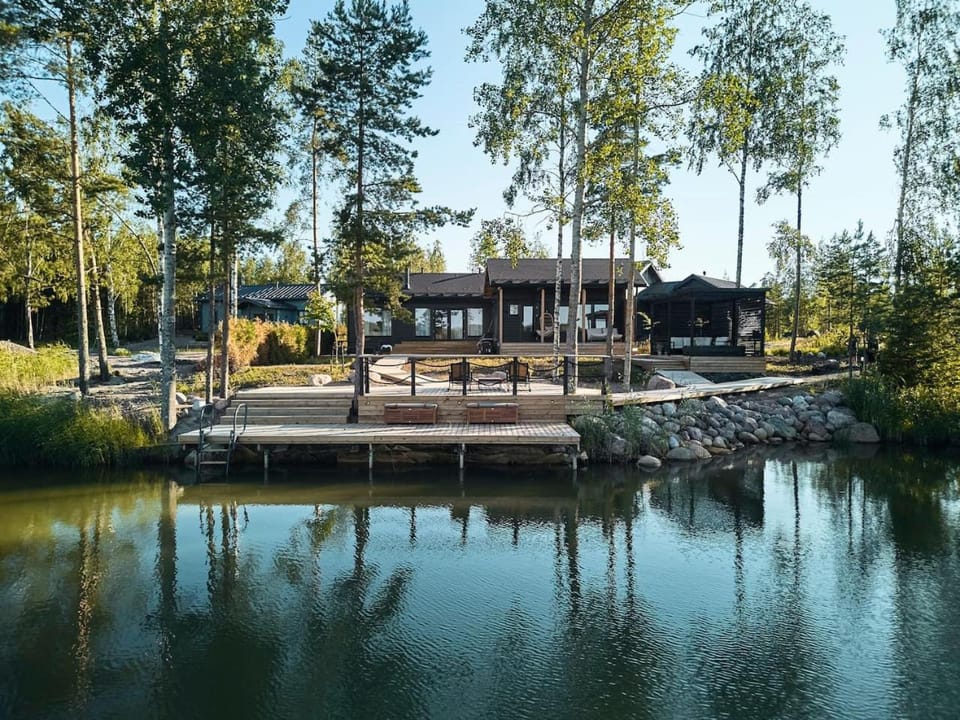 Villa Lillan with jacuzzi and sauna Villa in Uusimaa