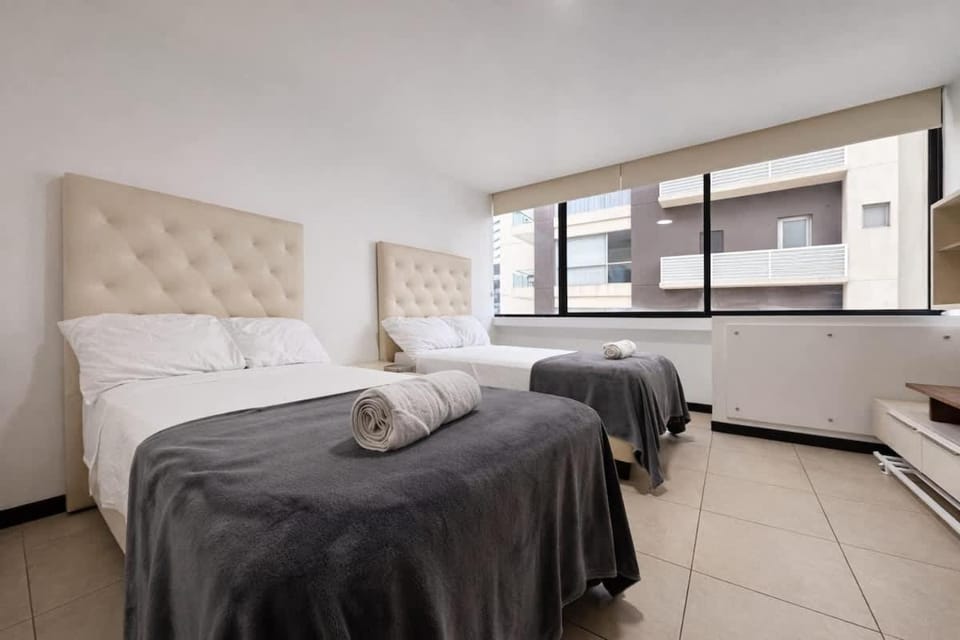 Modern 2BR Apt. on the 14th Floor with free Parking Apartment in Guayaquil