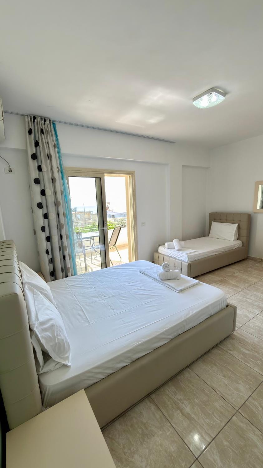 Bed, Photo of the whole room, Bedroom, towels