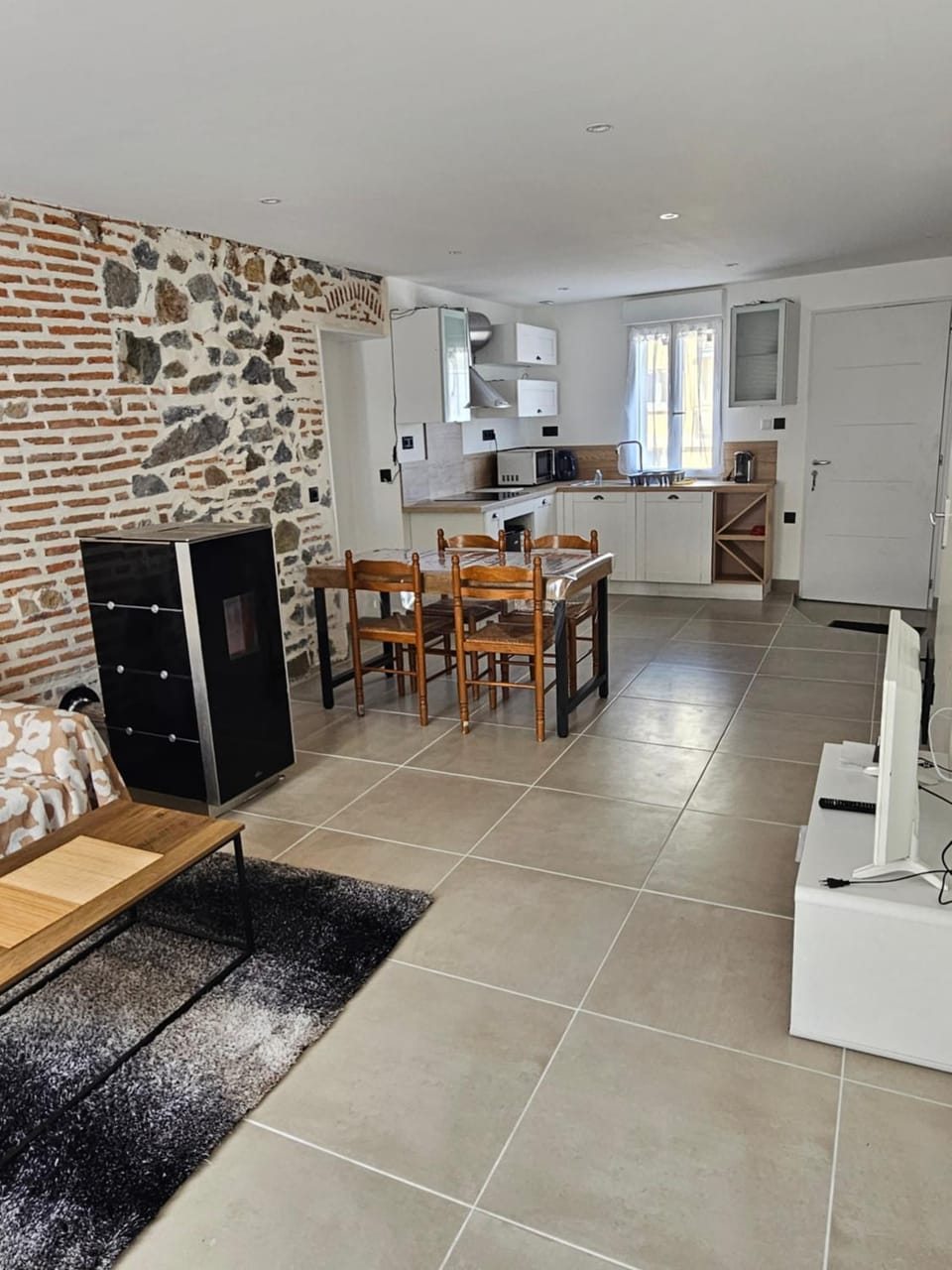 Petite maison design proche centre ville House in Auvergne-Rhône-Alpes