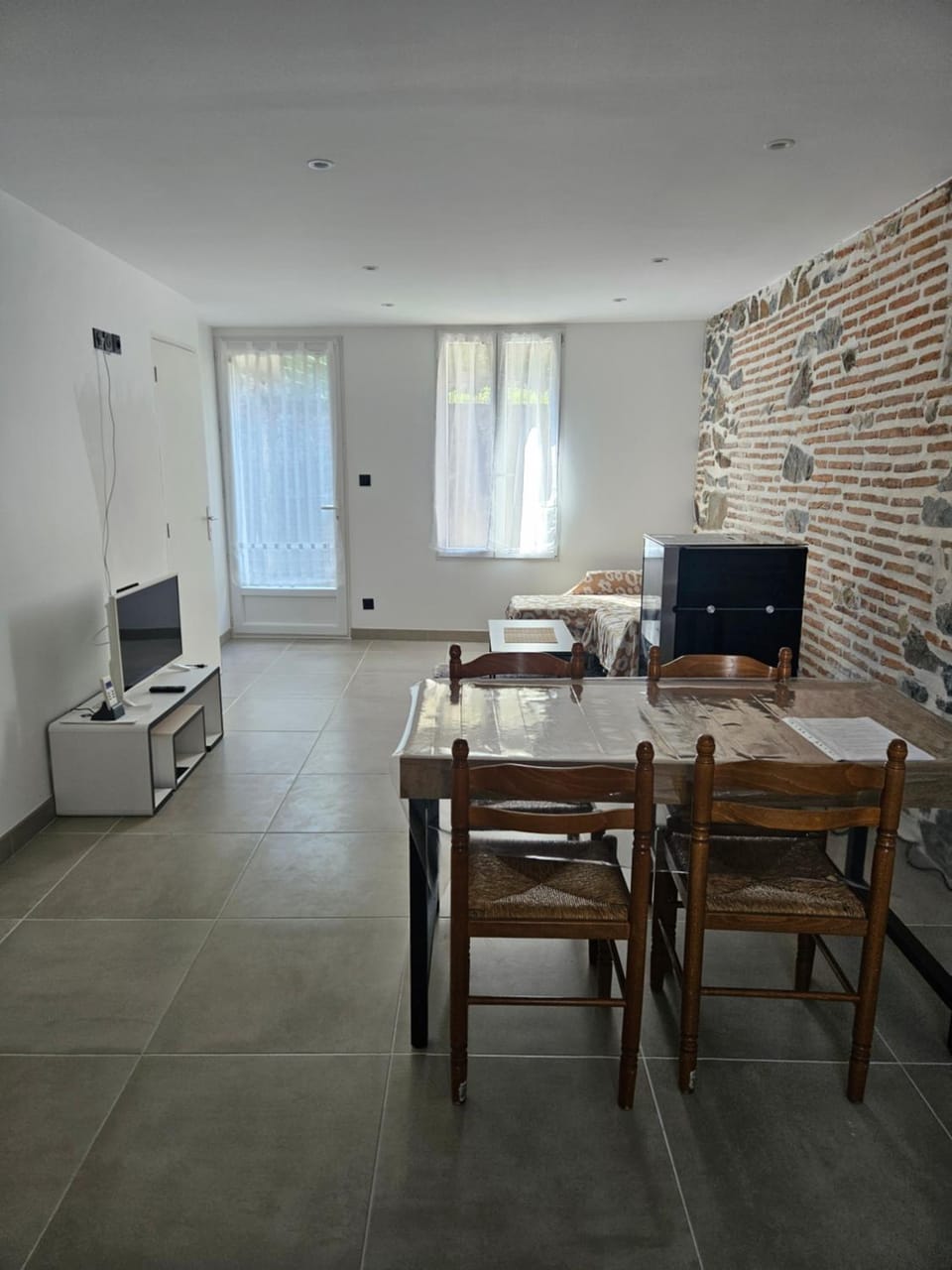 Petite maison design proche centre ville House in Auvergne-Rhône-Alpes