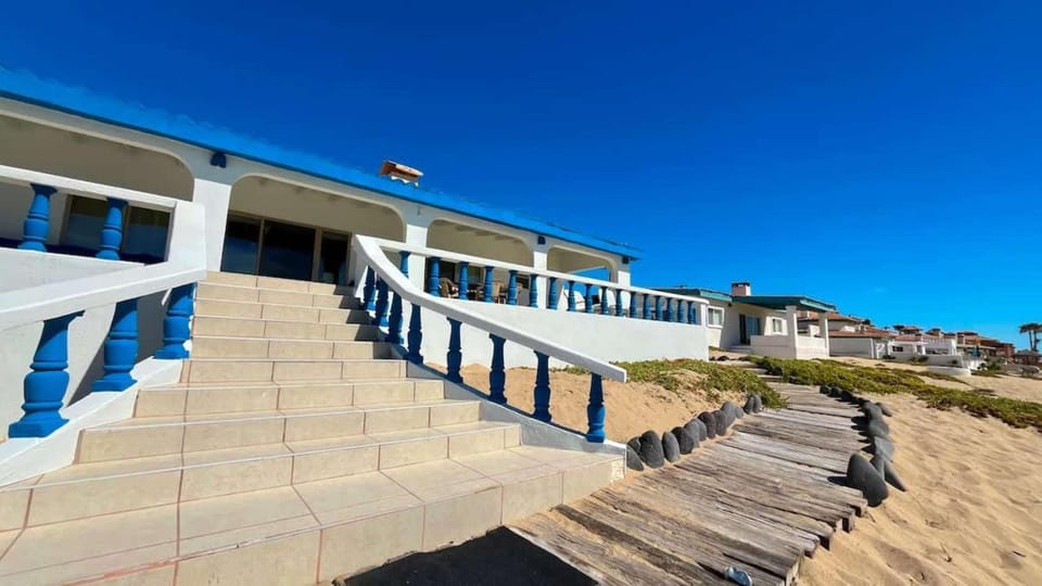 Beautiful Beachfront Home Casa de Veranos House in Rocky Point