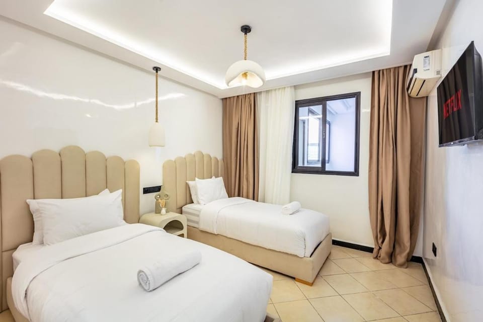 Luxury Apartment In Majorelle Downtown Wi-Fi AC Calm Apartment in Marrakesh