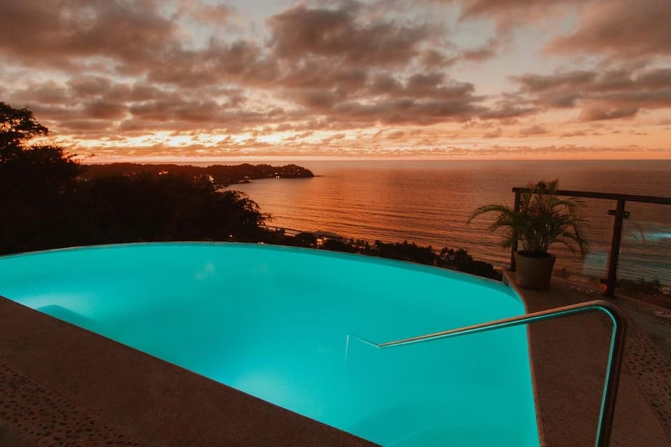 Balcony/Terrace, Swimming pool, Sunset