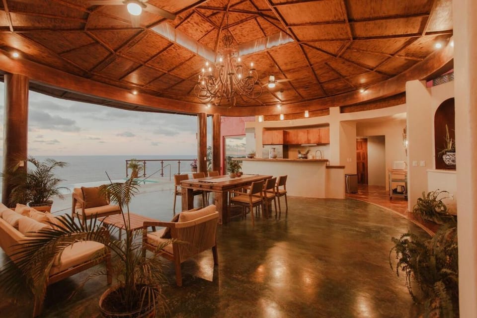 Living room, Sea view