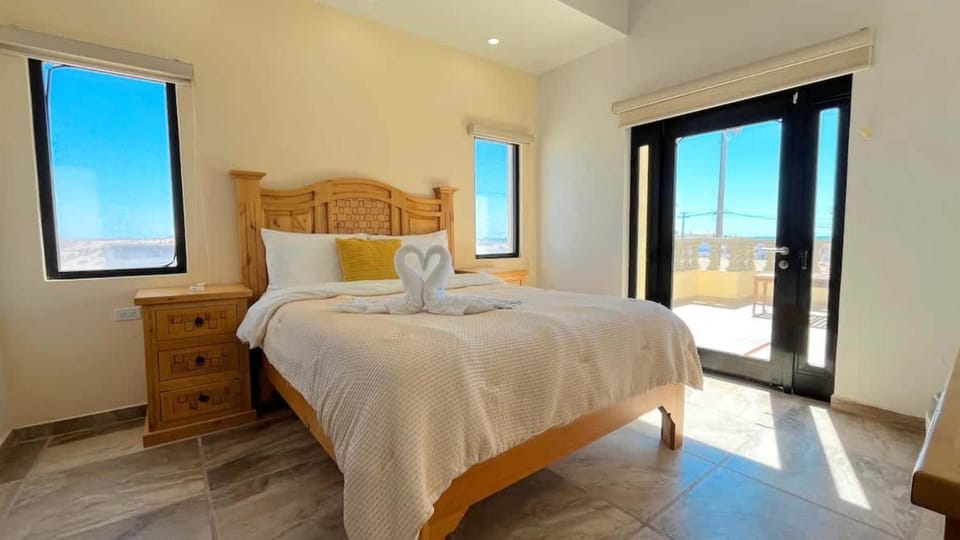 Big Home in Las Conchas with Pool Hacienda de Solis House in Rocky Point
