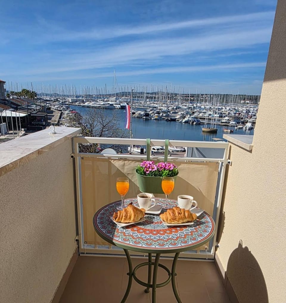 Day, View (from property/room), Balcony/Terrace, Sea view