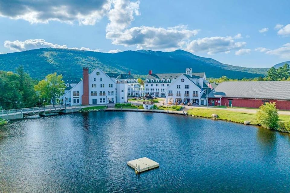 Adirondack Townhome - Overlooking Village Green House in Waterville Valley