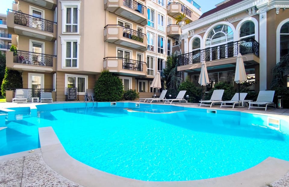 Dawn Park Deluxe 3 floor Apartment in Sunny Beach