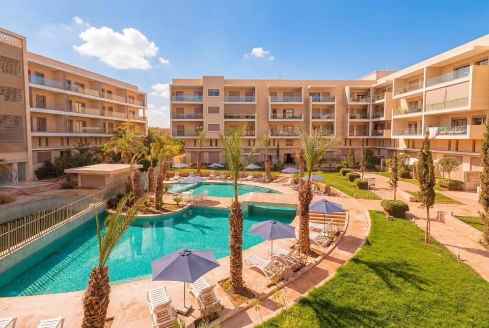 Appartement Luxe Haut Standing Avec Piscine et Jardin Apartment in Marrakesh