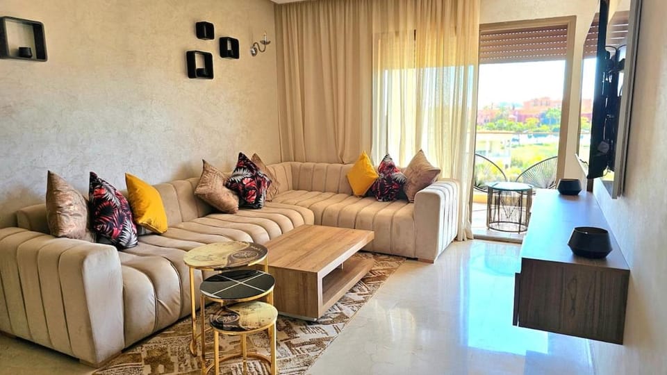 Appartement Luxe Haut Standing Avec Piscine et Jardin Apartment in Marrakesh