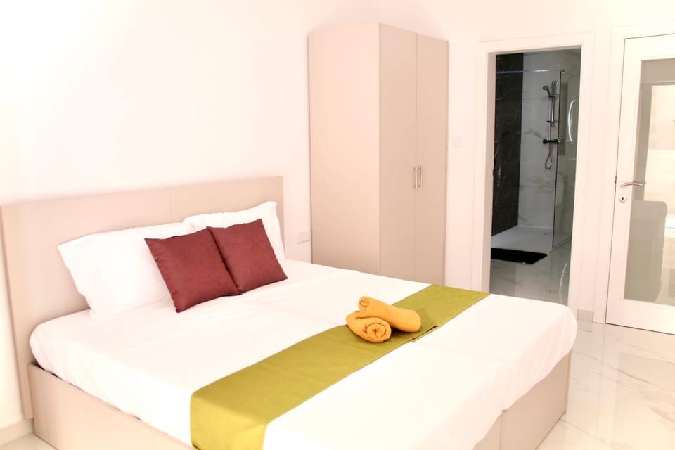 Seaview Sliema 3bedroom apartment Perfect Holiday Apartment in Sliema