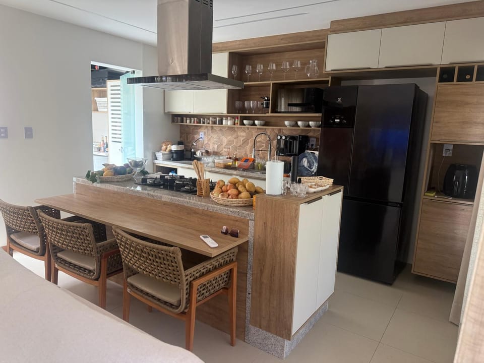 CASA PISCINA COM HIDRO CASCATA CHURRASQUEIRA 150 m DA PRAIA PE NA AREIA IMBASSAI Villa in Imbassaí