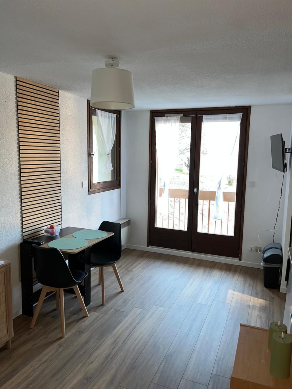 TV and multimedia, Dining area