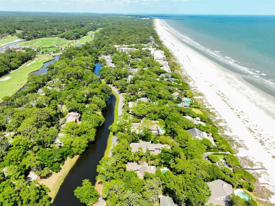 8 East Beach Lagoon House in Hilton Head Island