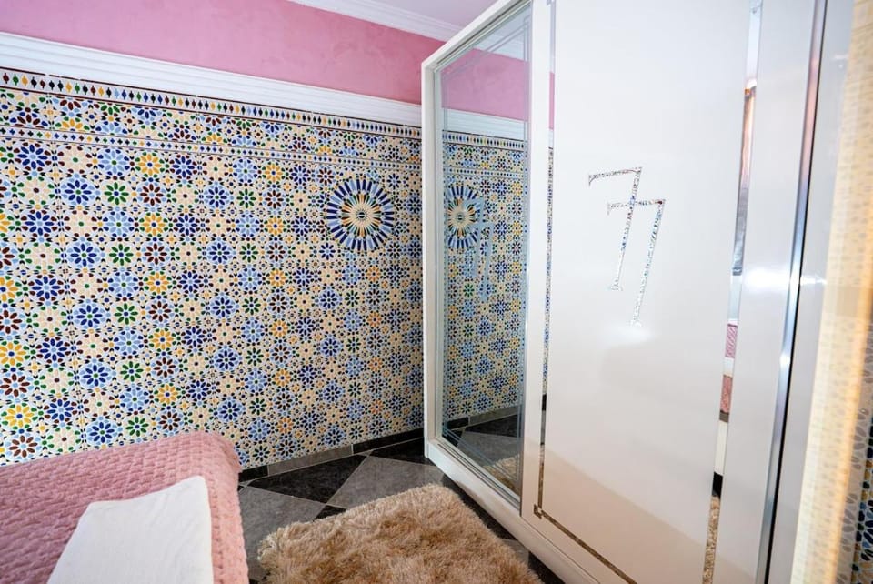Havre moderne et traditionnel Parking 10mn Marrakech centre Apartment in Marrakesh