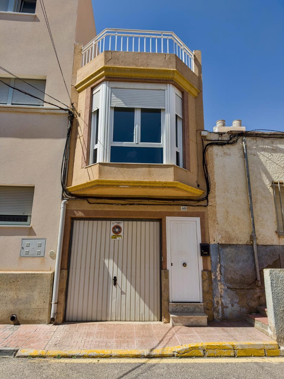 Facade/entrance