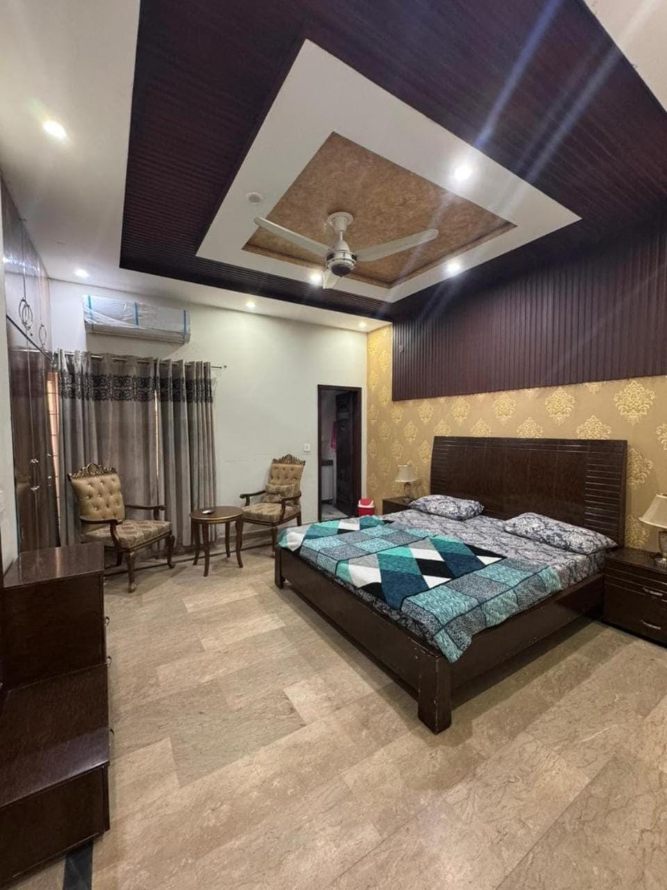 Luxirous 6Bedroom Family Home in Bahria House in Lahore