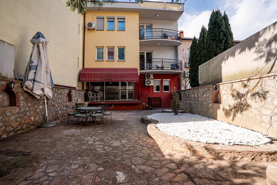 Garden, Balcony/Terrace