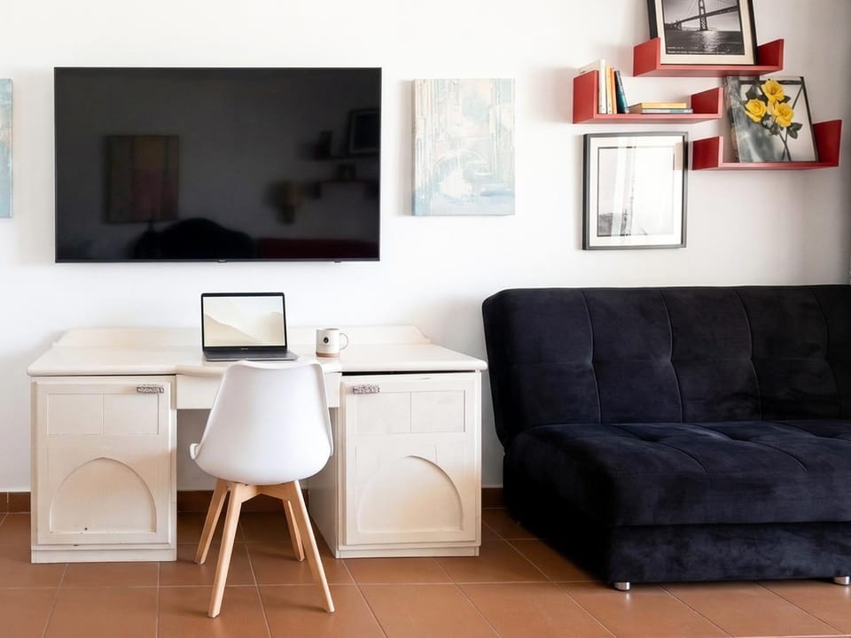 TV and multimedia, Living room, Seating area